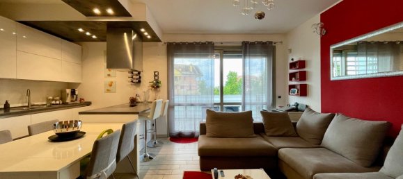 3-salle Appartement à Nova Milanese, Italy No. 284793 2