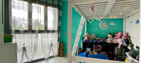 3-salle Appartement à Nova Milanese, Italy No. 284793 15