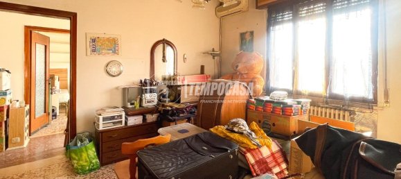 3-salle Appartement à Zelo Buon Persico, Italy No. 38368 16