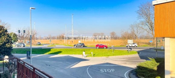 3-salle Appartement à Zelo Buon Persico, Italy No. 38368 3