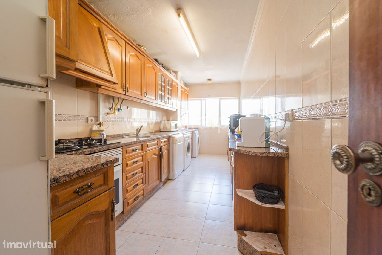 3 Schlafzimmer Wohnung in Loures, Portugal, Nr. 305453