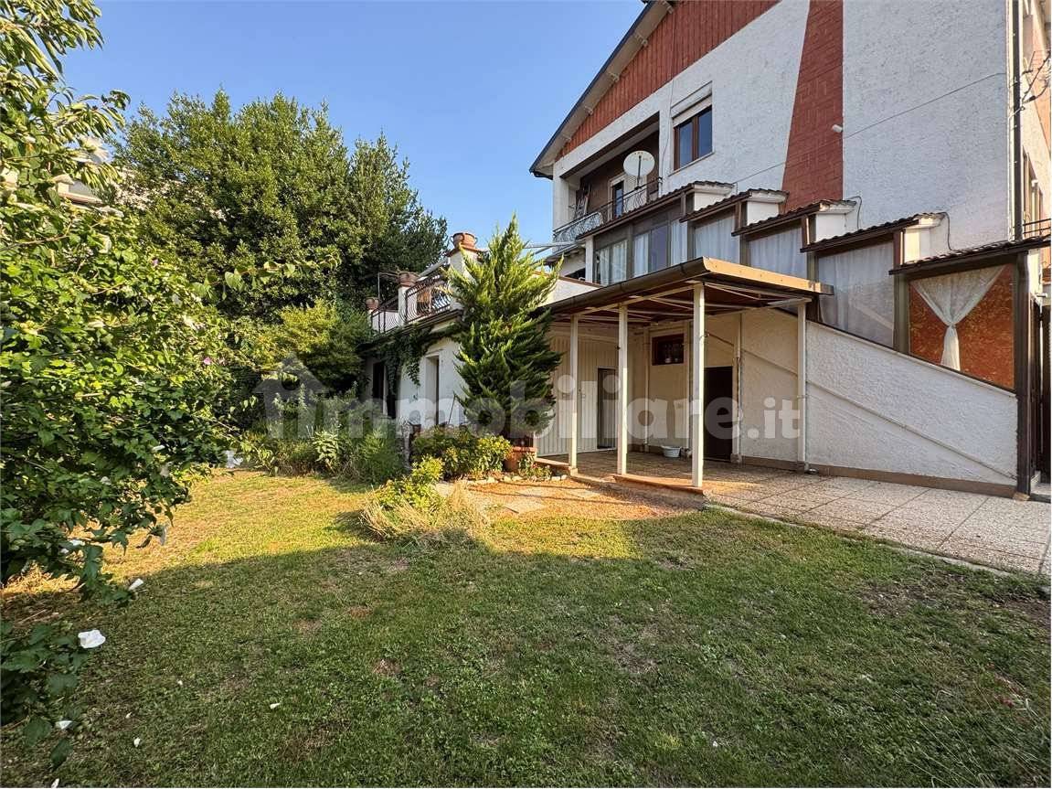 5 rooms Villa in Sigillo, Italy No. 356579