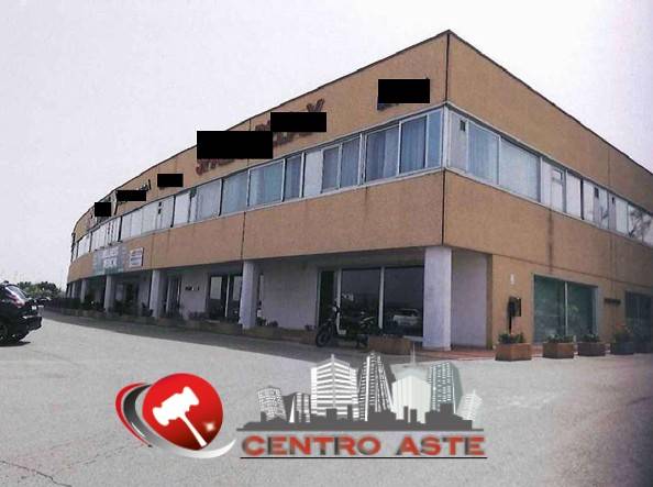 5 rooms Warehouse in Termoli, Italy No. 290305