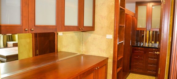 3 bedrooms Condo in Bangkok, Thailand No. 6727 12