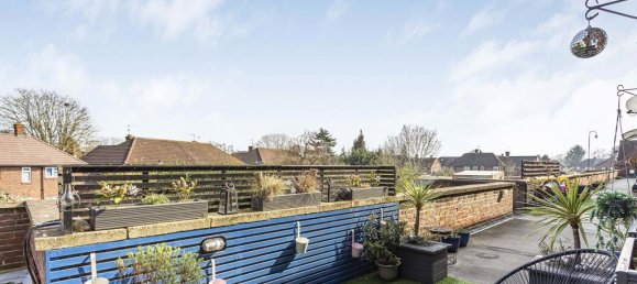 2 Schlafzimmer Maisonette-Wohnung in Surrey, United Kingdom, Nr. 8593 8