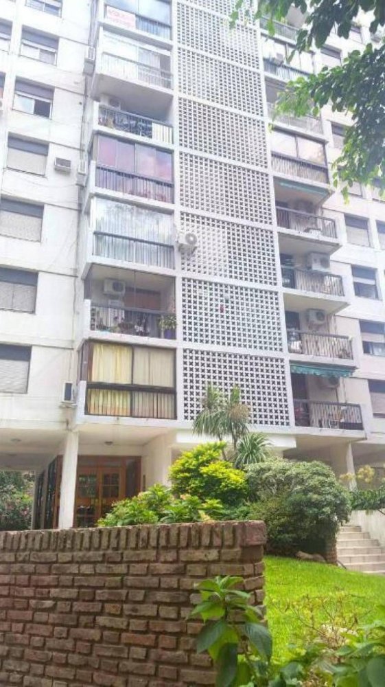 2 bedrooms Apartment in Vicente Lopez, Argentina No. 13207