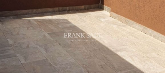 Пентхаус с 2 спальнями в Фгура, Мальта № 3908 8