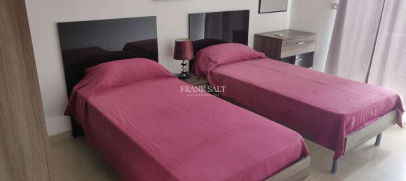 Пентхаус с 2 спальнями в Фгура, Мальта № 3908 6