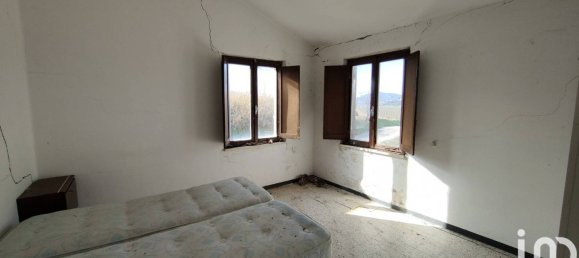 Casa de 4 dormitorios en Montalto delle Marche, Italy No. 296816 11