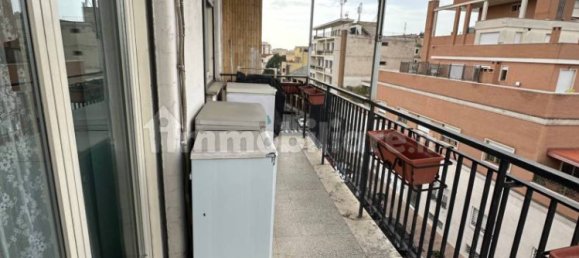 3 bedrooms Apartment in Rome, Italy No. 374177 2