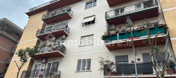 3 bedrooms Apartment in Rome, Italy No. 374177 6