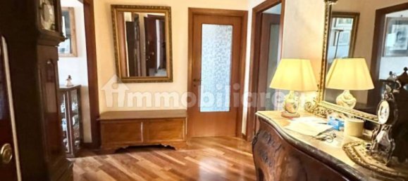 3 bedrooms Apartment in Rome, Italy No. 374177 11