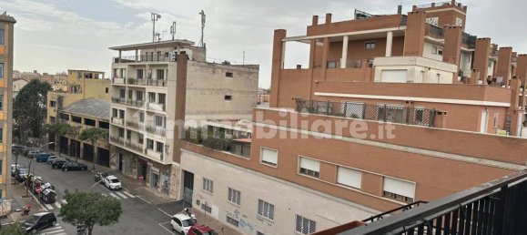 3 bedrooms Apartment in Rome, Italy No. 374177 14