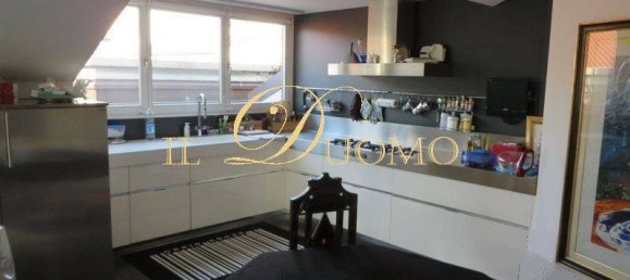 4 bedrooms Penthouse in Novara, Italy No. 165578 39