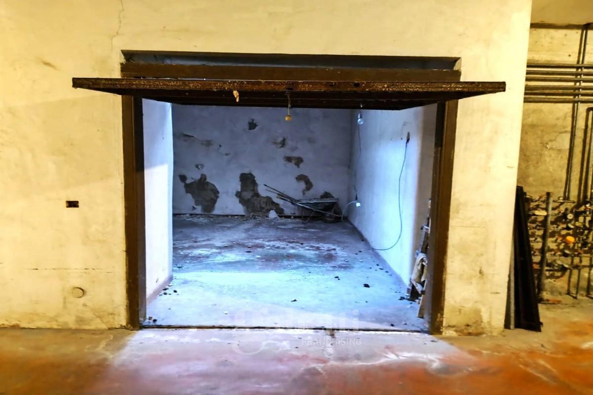1-Zimmer Garage in Campobasso, Italy, Nr. 159812