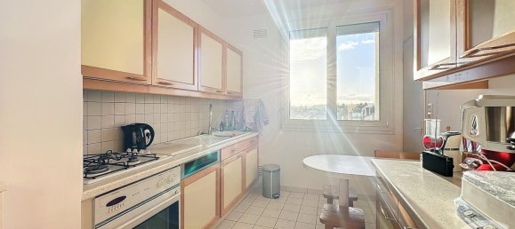 2 chambres Appartement à Saint-André-les-Vergers, France No. 47656 16