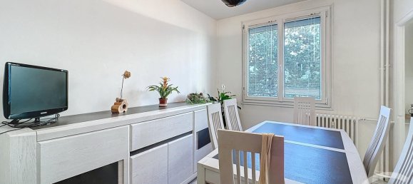 2 chambres Appartement à Saint-André-les-Vergers, France No. 47656 3