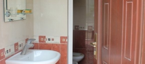 Oficina de 2 habitaciónes en Baku, Azerbaijan No. 1010 20