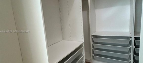 2 dormitorios propiedad comercial en venta en Miami, Miami-Dade, Florida, USA № 614488 4