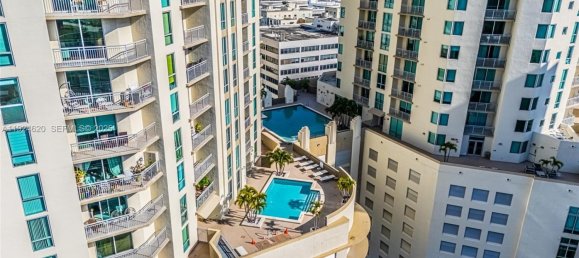 2 dormitorios propiedad comercial en venta en Miami, Miami-Dade, Florida, USA № 614488 13