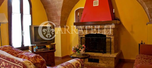 3 bedrooms House in Volterra, Italy No. 105997 14