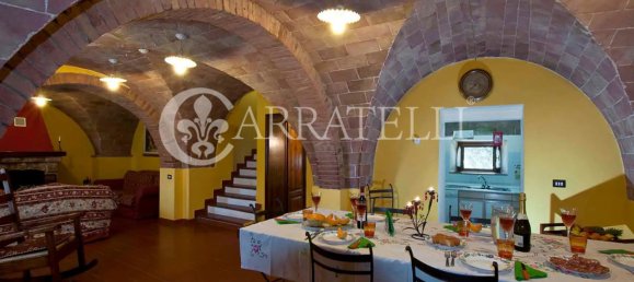 3 bedrooms House in Volterra, Italy No. 105997 16