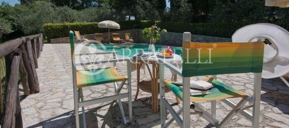 3 bedrooms House in Volterra, Italy No. 105997 8