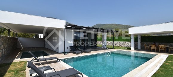 Villa de 3+1 en Fethiye, Turkey No. 16240 16