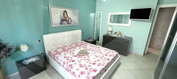 Квартира с 3 комнатами в Барлетта, Италия № 26660 15