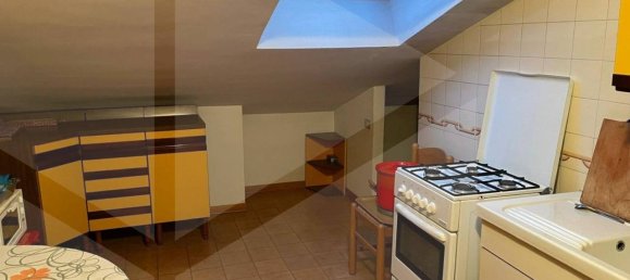 5 rooms Apartment in Modena, Italy No. 28653 6