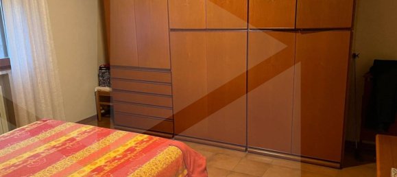 5 rooms Apartment in Modena, Italy No. 28653 11