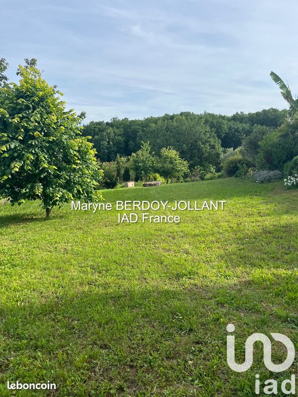 Terreno en Estillac, France 1776 m² No. 105401