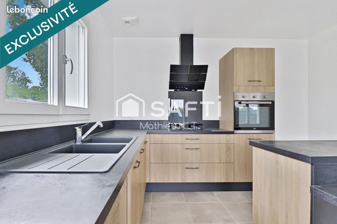 2 bedrooms House in Trieux, France No. 311580