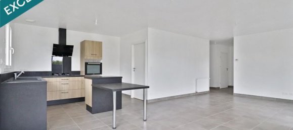 2 bedrooms House in Trieux, France No. 311580 5