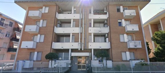 3 rooms Apartment in Busto Arsizio, Italy No. 1637 13