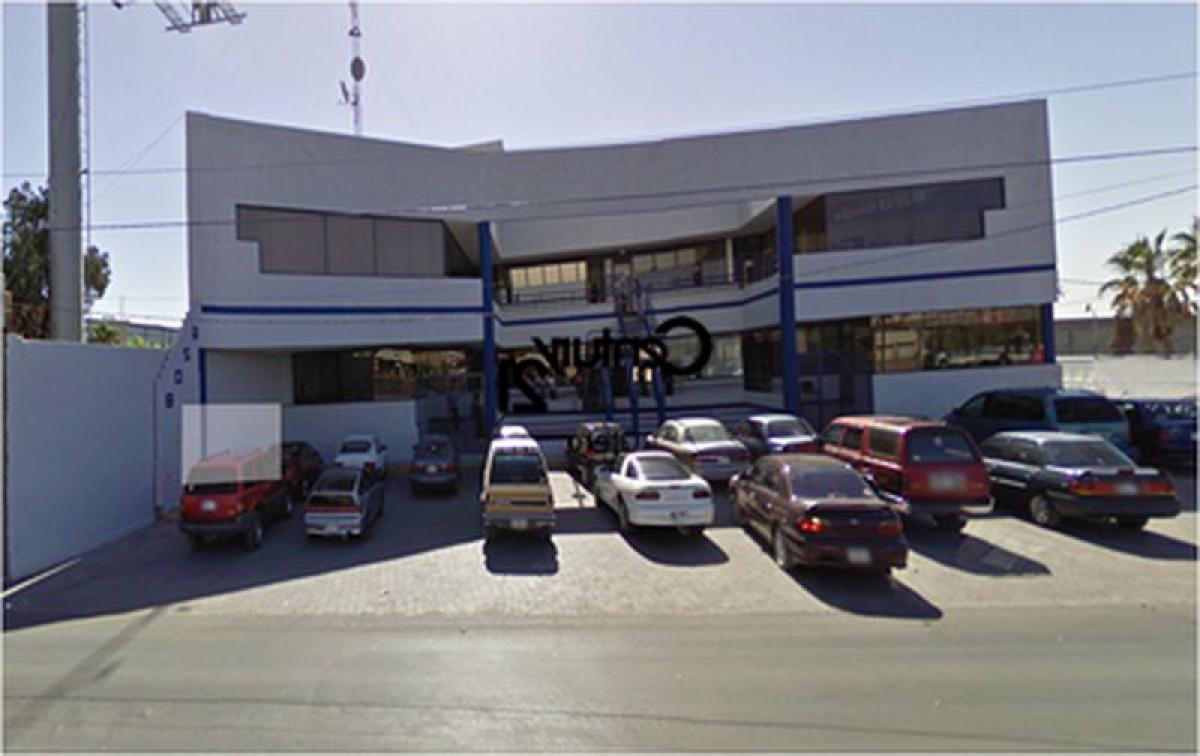 884m² Building in Chihuahua, Mexico No. 200633