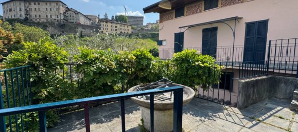 2 bedrooms Apartment in Bergamo, Italy No. 263161 5