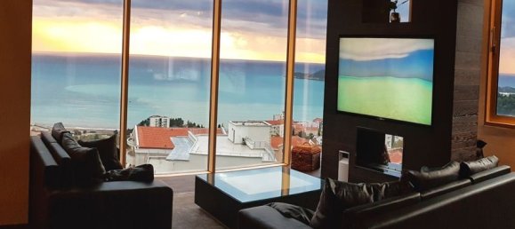 2 bedrooms Apartment in Budva, Montenegro No. 137 4