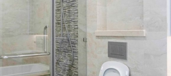 2 rooms Office in District 1, Vietnam No. 17965 22