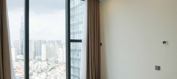 2 rooms Office in District 1, Vietnam No. 17965 6