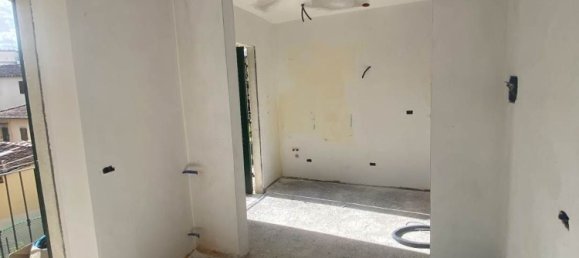 3 bedrooms Apartment in Florence, Italy No. 376282 16