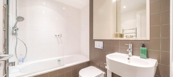 2 bedrooms Penthouse in London, United Kingdom No. 12191 17