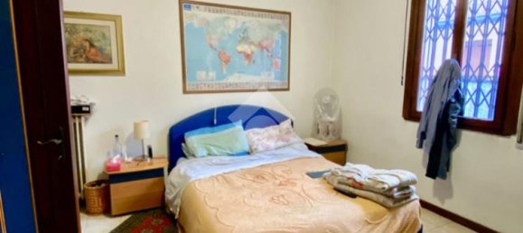 2 bedrooms Apartment in Padua, Italy No. 76723 26