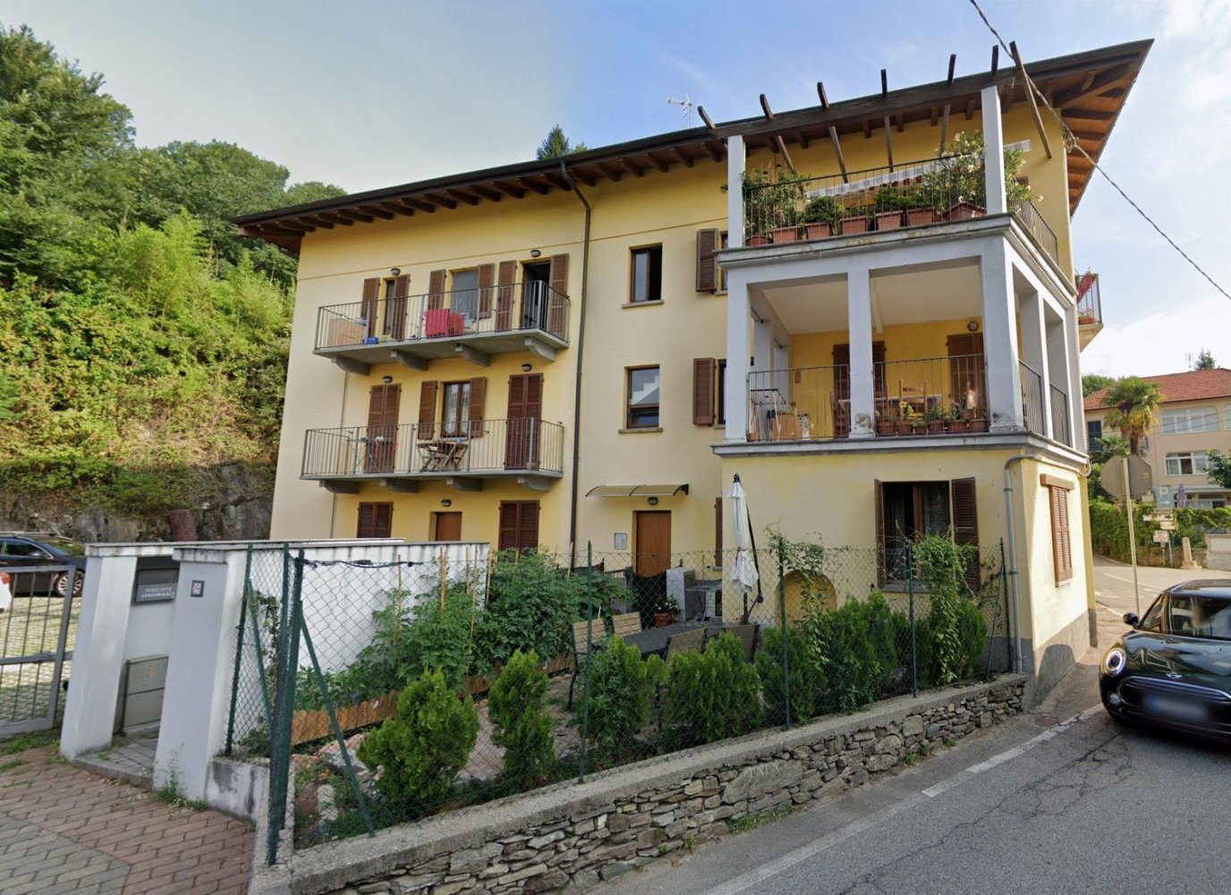 4 rooms Duplex in Luino, Italy No. 12942