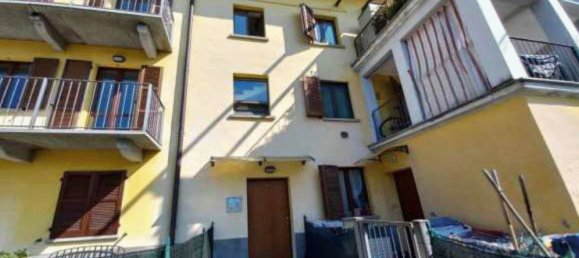 4 rooms Duplex in Luino, Italy No. 12942 13