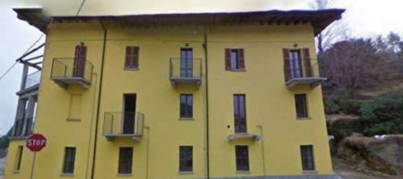 4 rooms Duplex in Luino, Italy No. 12942 24