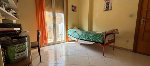 Квартира с 3 спальнями в Реджо Калабрия, Италия № 318074 15