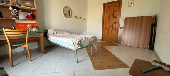 Квартира с 3 спальнями в Реджо Калабрия, Италия № 318074 11