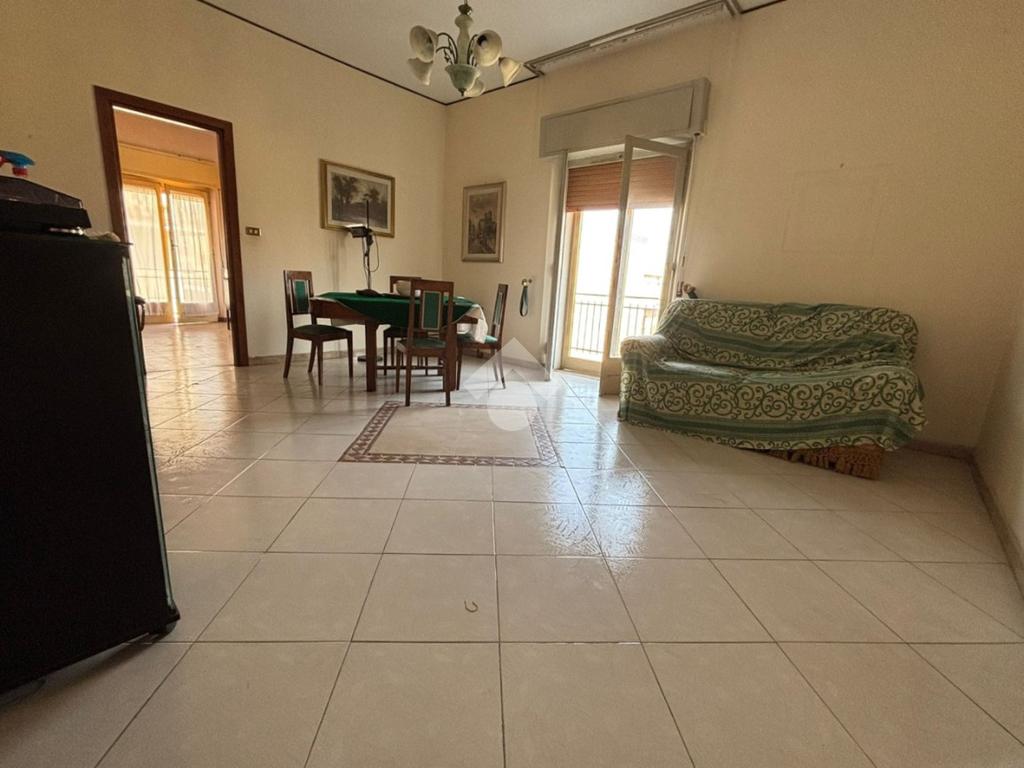 Квартира с 3 спальнями в Реджо Калабрия, Италия № 318074