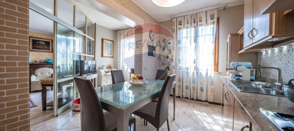 5 غرف نوم فيلا في Ferrara, Italy رقم 341432 23